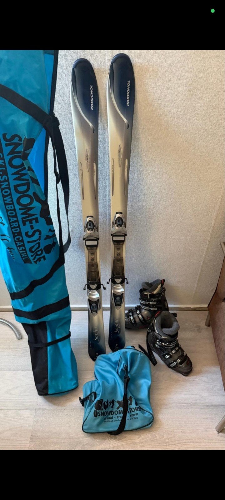 Nieuwe Rossignol ski's met schoenen en tas - complete set, Ophalen, 140 tot 160 cm, Gebruikt, Rossignol