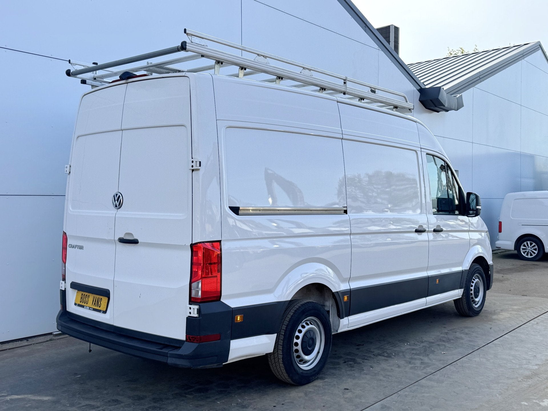 Volkswagen Crafter 2.0 TDI 140 PK Imperiaal Glasresteel Glas, Voorwielaandrijving, Stof, Gebruikt, Zwart