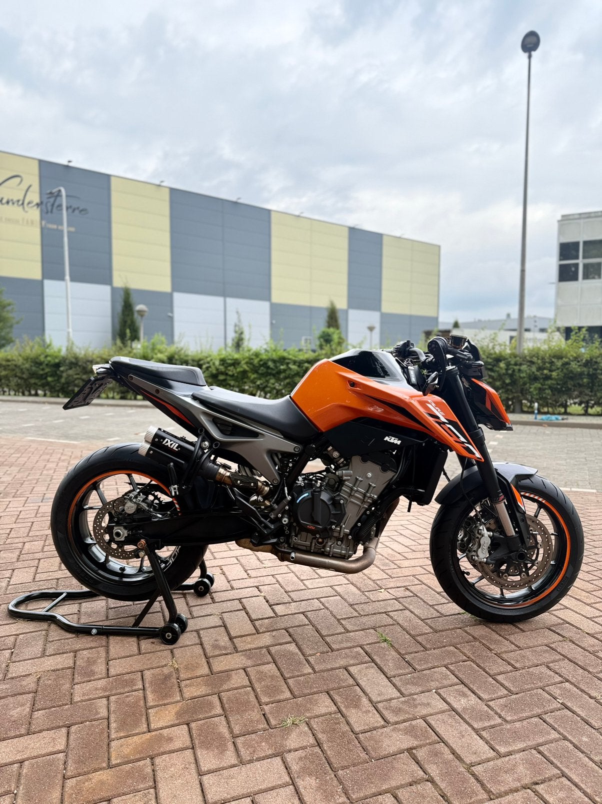 KTM 790 Duke Trackpack | Quickshifter | Handvatverwarming, 2 cilinders, Occasion, Motorrijbewijs A, Particulier