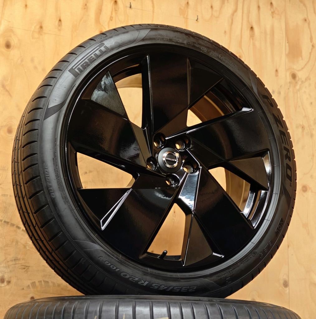 Org. 20" VOLVO XC40 V90 CC velgen Pirelli banden, Gebruikt, Banden en Velgen, Volvo, Vol