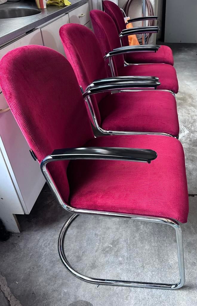 4x Gispen 413 hoogglans, Huis en Inrichting, Stoelen, Ophalen, Zo goed als nieuw, Leer, Vier