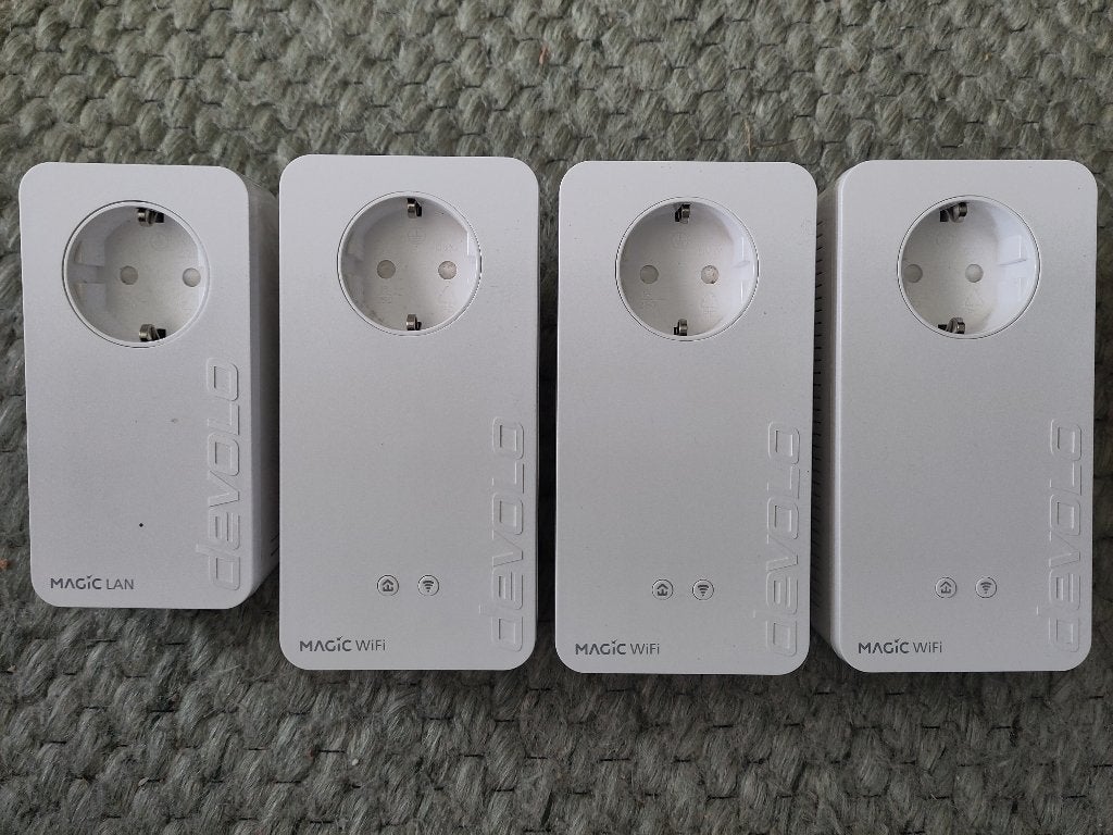 Devolo Magic 2 LAN WiFi, Computers en Software, Powerlines, Zo goed als nieuw, Ophalen of Verzenden