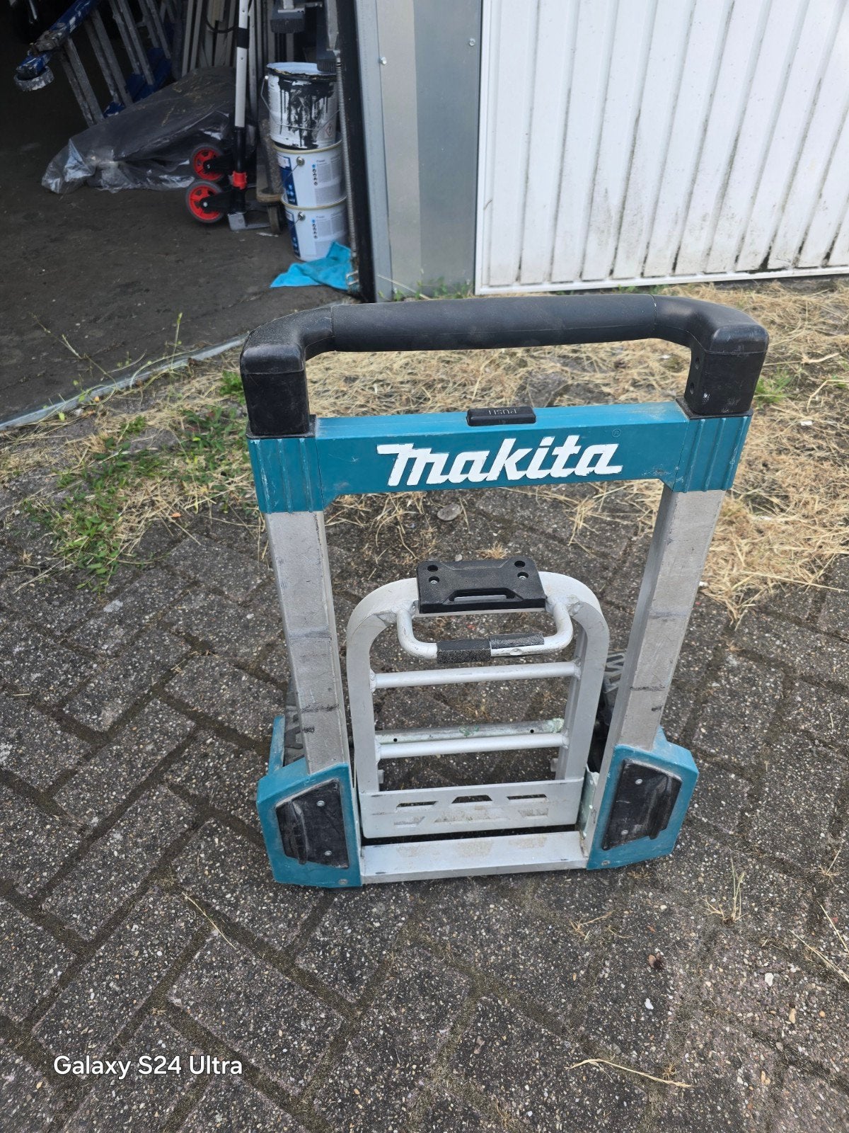 makita  kar voor opberg boxen, Doe-het-zelf en Verbouw, Gereedschapskisten, Ophalen