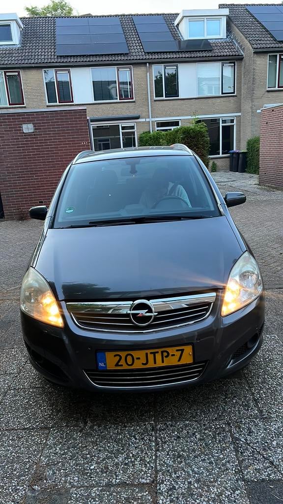 Opel Zafira 2.2 2009 Grijs, Auto's, Voorwielaandrijving, Stof, Elektrische ramen, 4 cilinders