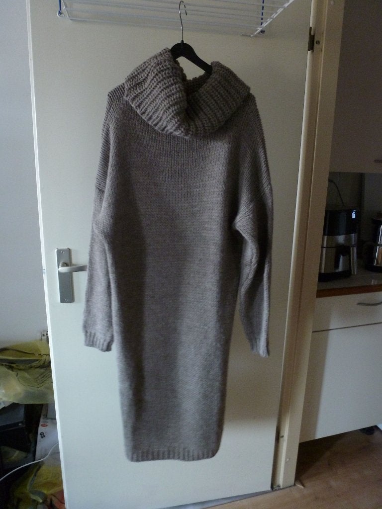 sophie&me TAUPE COL midi jurk ALPACA WOL 44 -GRATIS zend, Kleding | Dames, Jurken, Bruin, Verzenden, Maat 42/44 (L), Nieuw