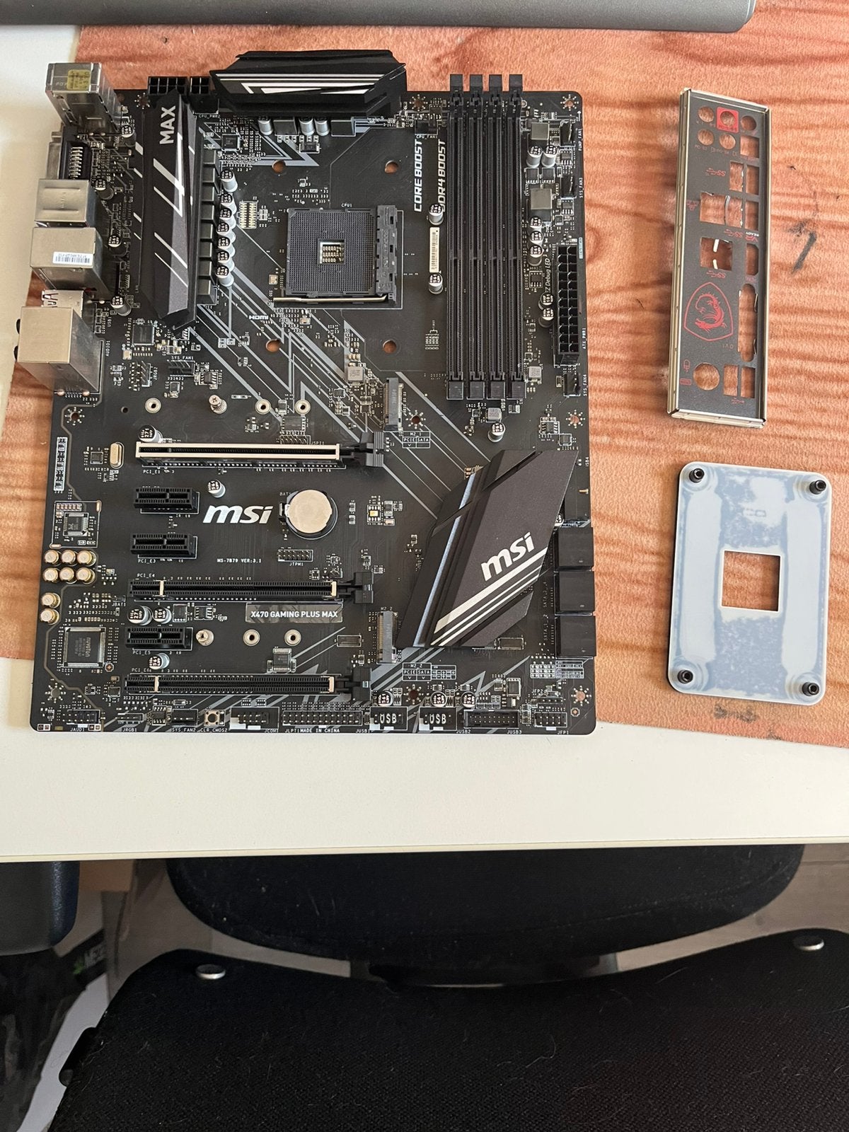 ‘DEFECT’ MSI X470 Gaming Plus Max Moederbord, Ophalen of Verzenden, Zo goed als nieuw, AMD, DDR4