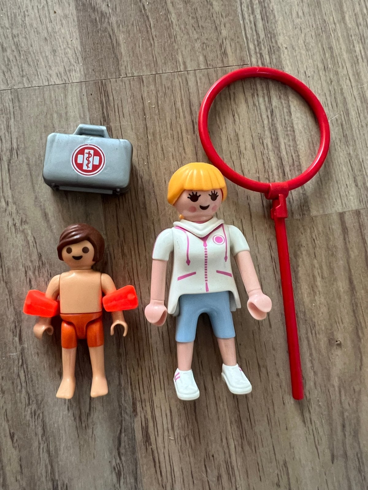 Playmobil set (6677) Redder met kind en EHBO-koffer, Ophalen, Gebruikt