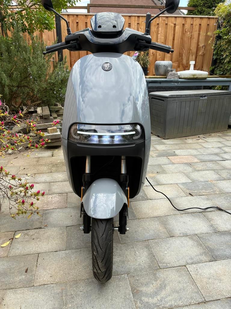Segway E110SE Launch Edition - Elektrische Scooter, Elektrisch, Zo goed als nieuw, Ophalen, Overige merken