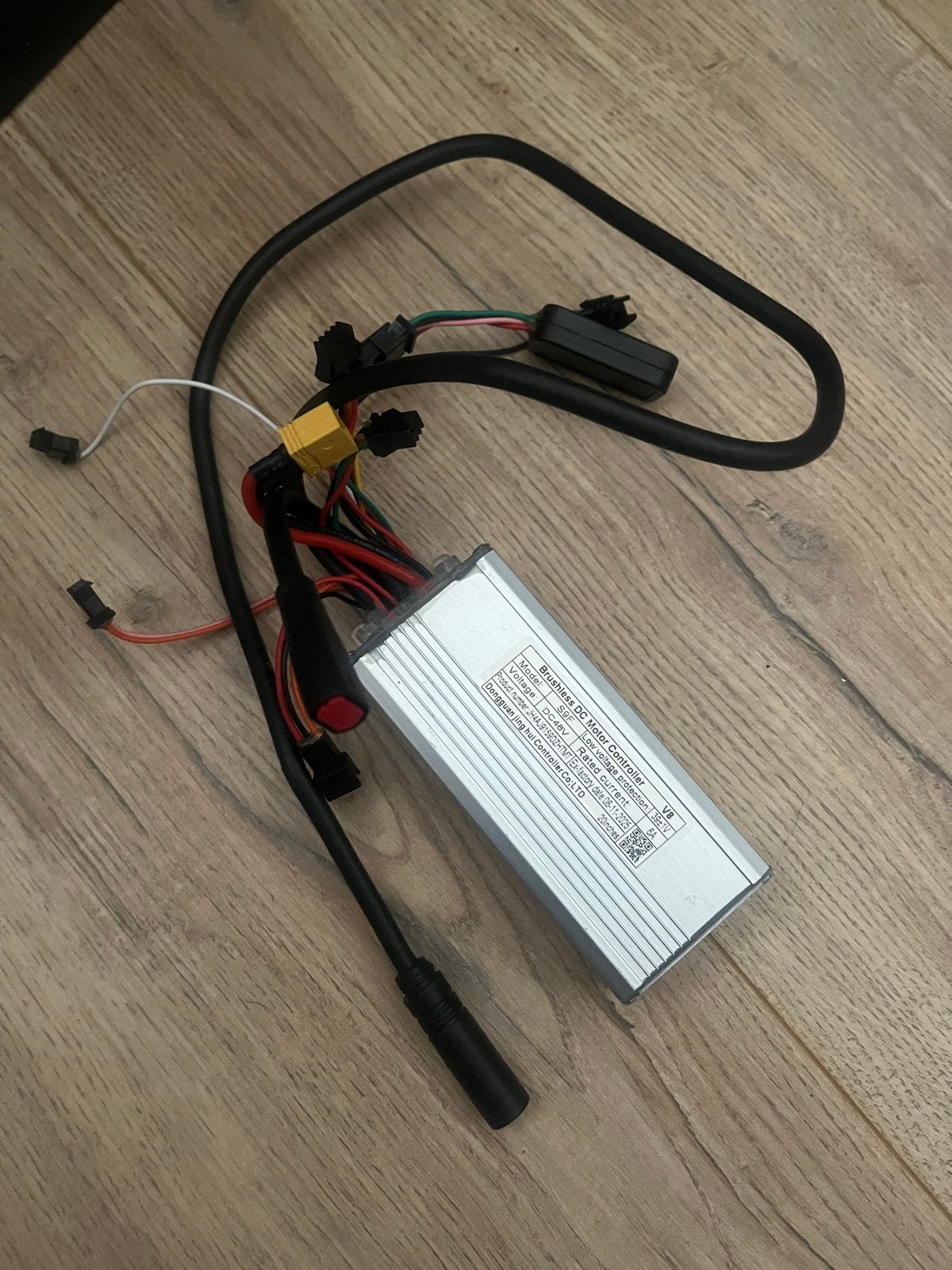 V8 Pro Controller met Killswitch voor E-bike/Scooter, Verzenden, Gebruikt