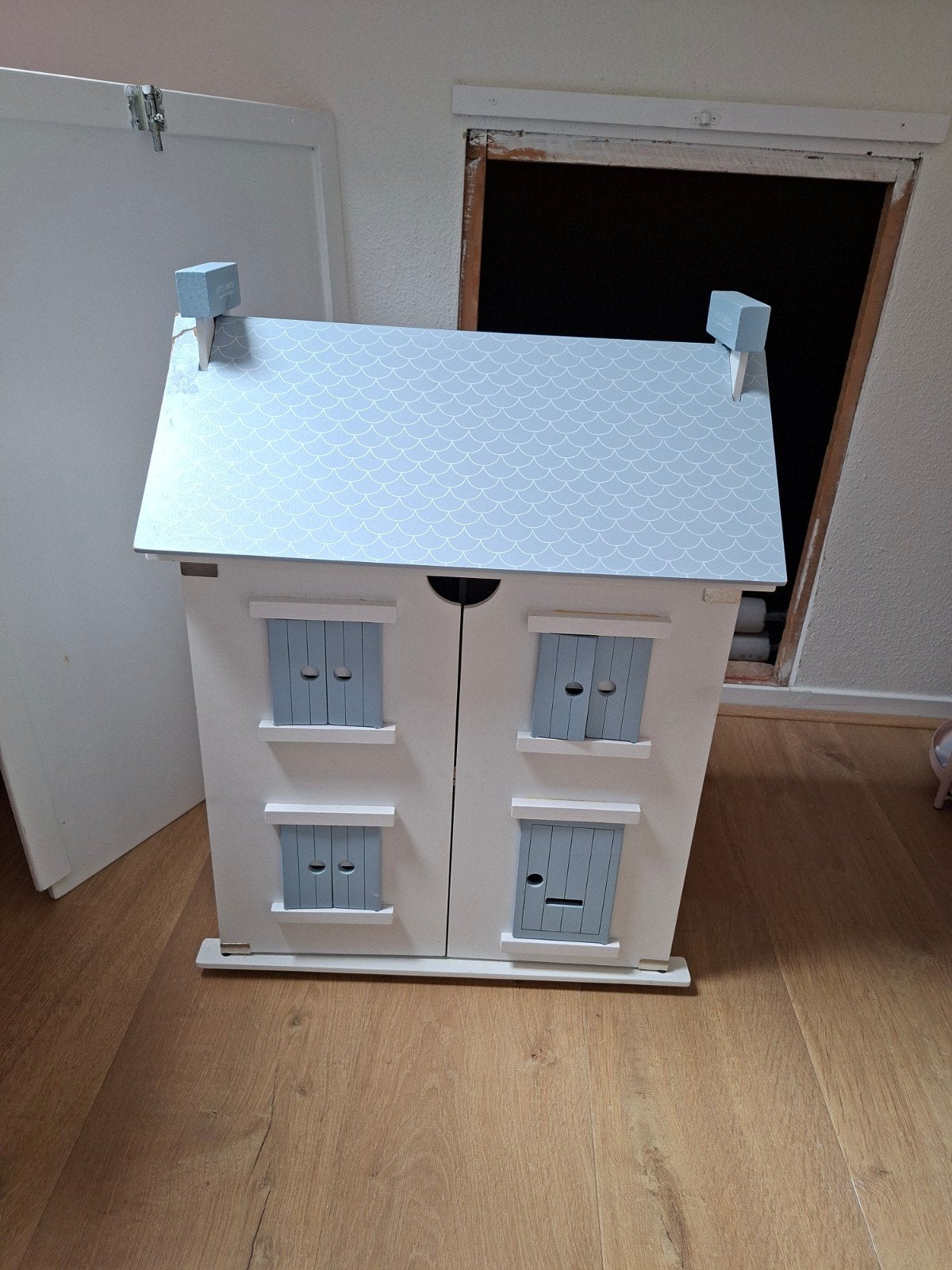Little dutch poppenhuis zeer compleet, Kinderen en Baby's, Speelgoed | Poppenhuizen, Ophalen, Poppenhuis