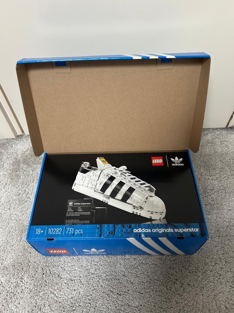 Lego Adidas Originals Superstars 10282, Kinderen en Baby's, Speelgoed | Duplo en Lego, Lego, Nieuw, Ophalen of Verzenden, Complete set