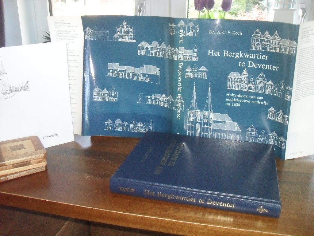 BOEK KOCH-HET BERGKWARTIER TE DEVENTER., Boeken, Geschiedenis | Stad en Regio, 15e en 16e eeuw, Ophalen of Verzenden, Zo goed als nieuw