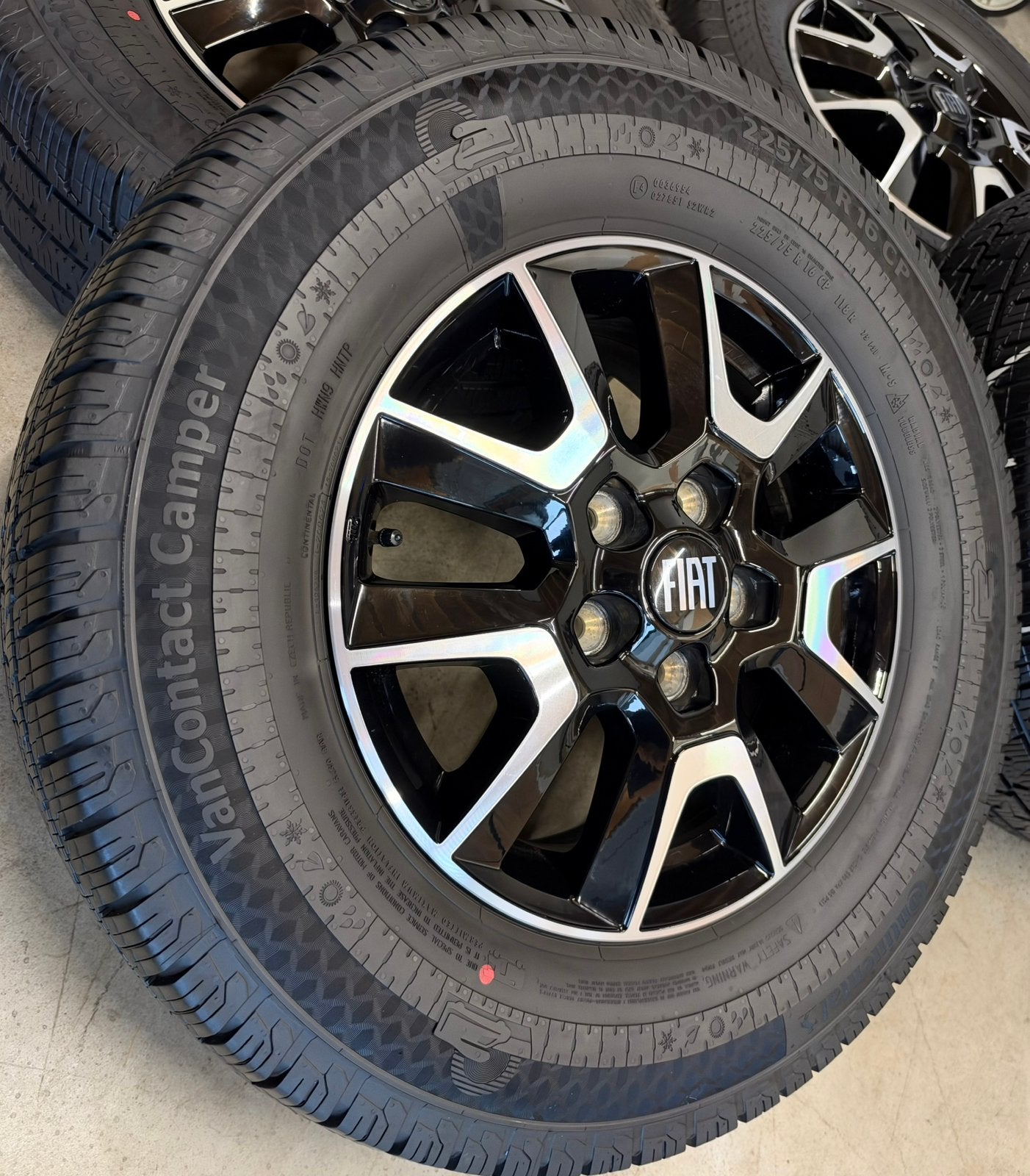 16 “ Fiat Ducato Velgen All Season Camper Conti 225 75 16, Bestelwagen, Banden en Velgen, Nieuw, Ophalen of Verzenden