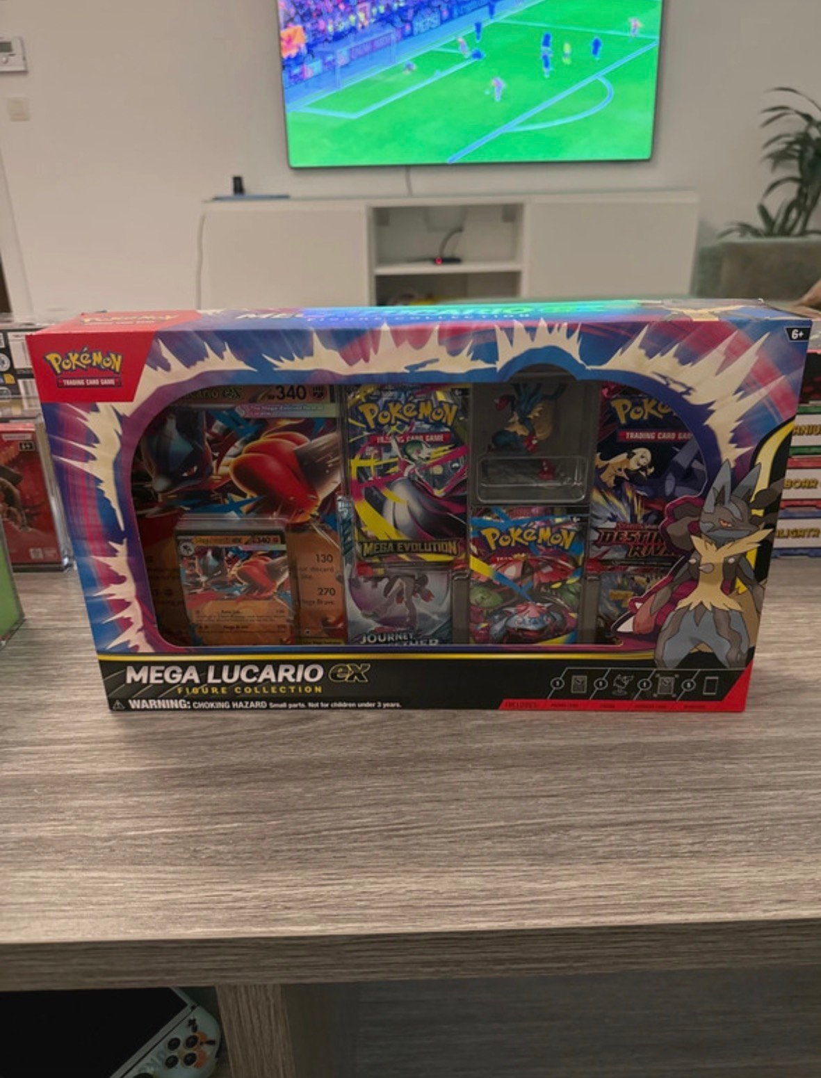 Pokémon Mega Lucario EX Figure Collection English, Ophalen, Zo goed als nieuw