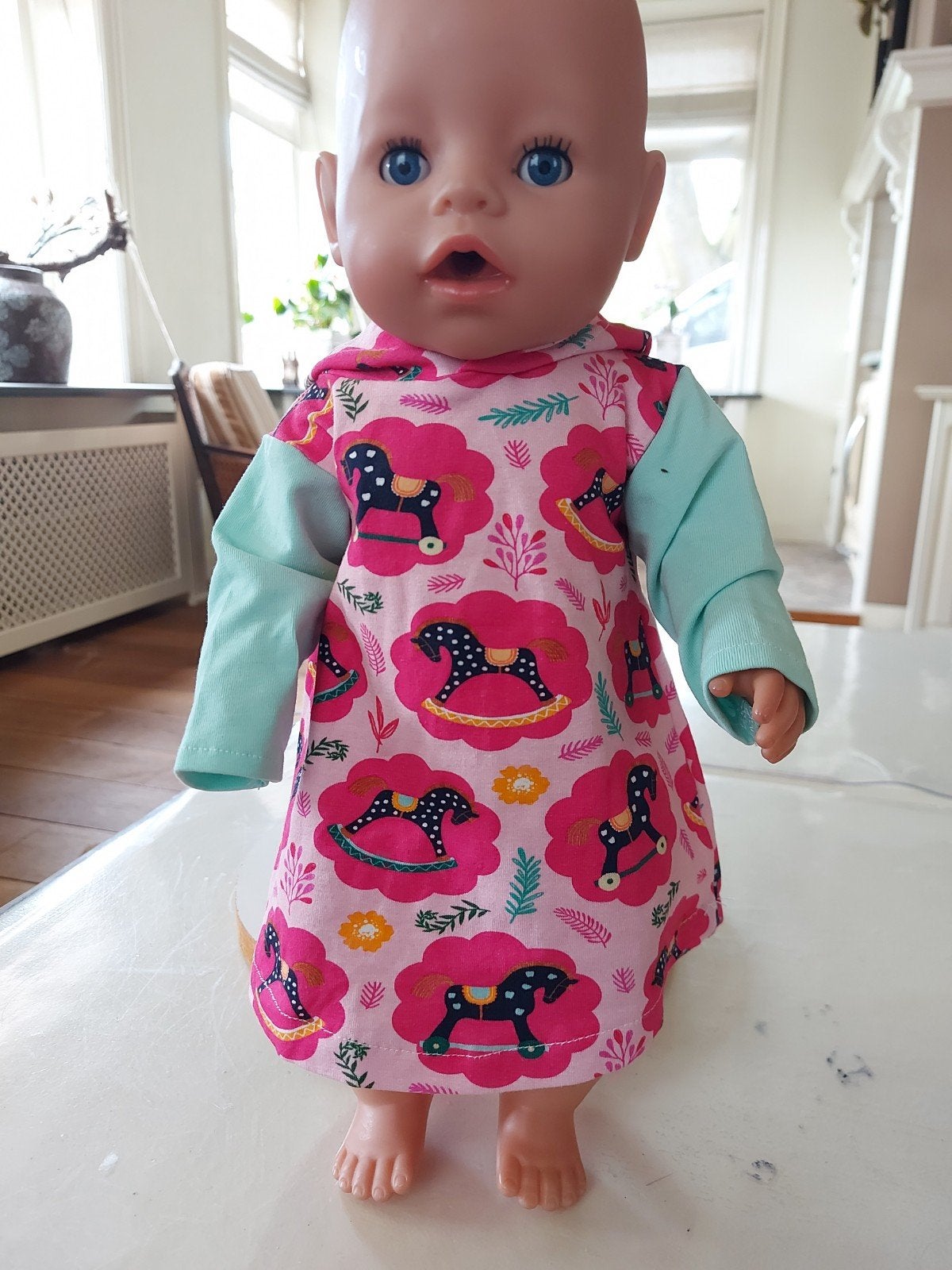 Leuke hoody jurk paard baby born pop 43cm, Kinderen en Baby's, Speelgoed | Poppen, Ophalen of Verzenden, Nieuw, Babypop