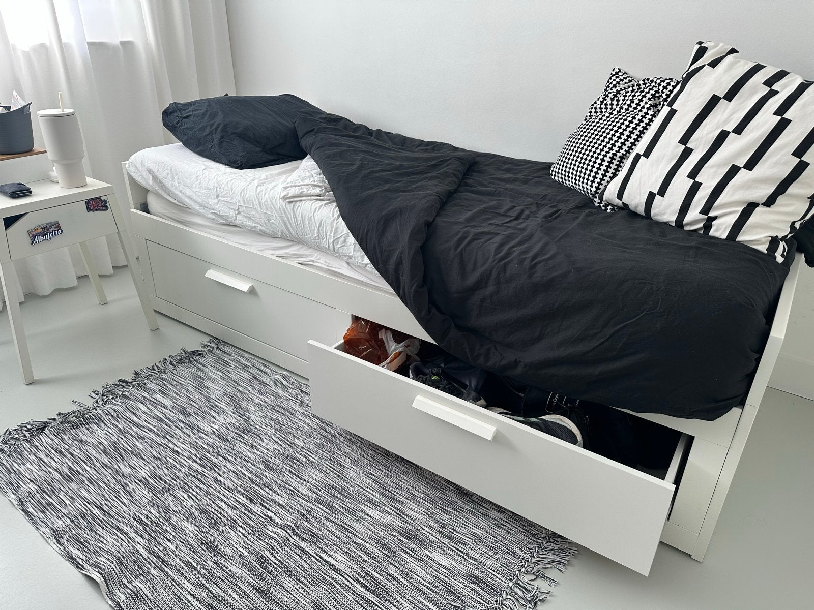 Ikea Brimnes uitschuifbed, Huis en Inrichting, Slaapkamer | Bedden, Ophalen, Wit, Tweepersoons, 80 cm