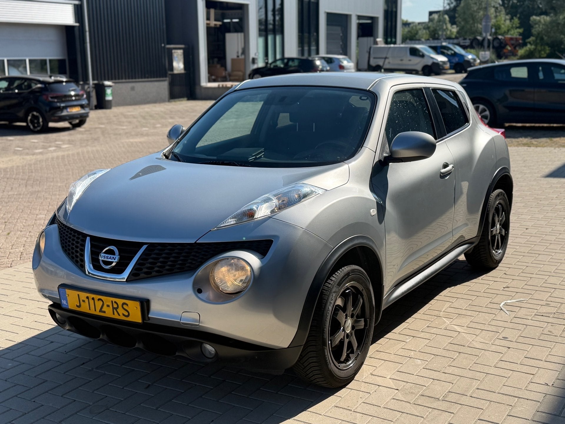 Nissan Juke 1.6 Urban Premium, Auto's, Nissan, Euro 5, 4 cilinders, SUV of Terreinwagen, 117 pk