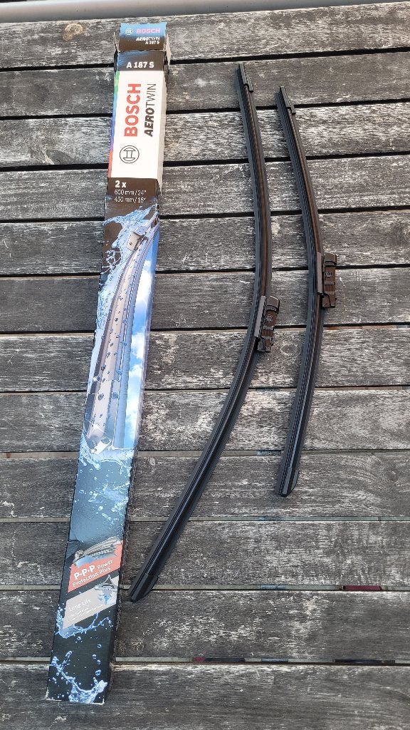 Bosch A187S ruitenwisser set voorzijde, 600mm/450mm, nieuw, Auto-onderdelen, Ophalen of Verzenden, Nieuw, Overige automerken