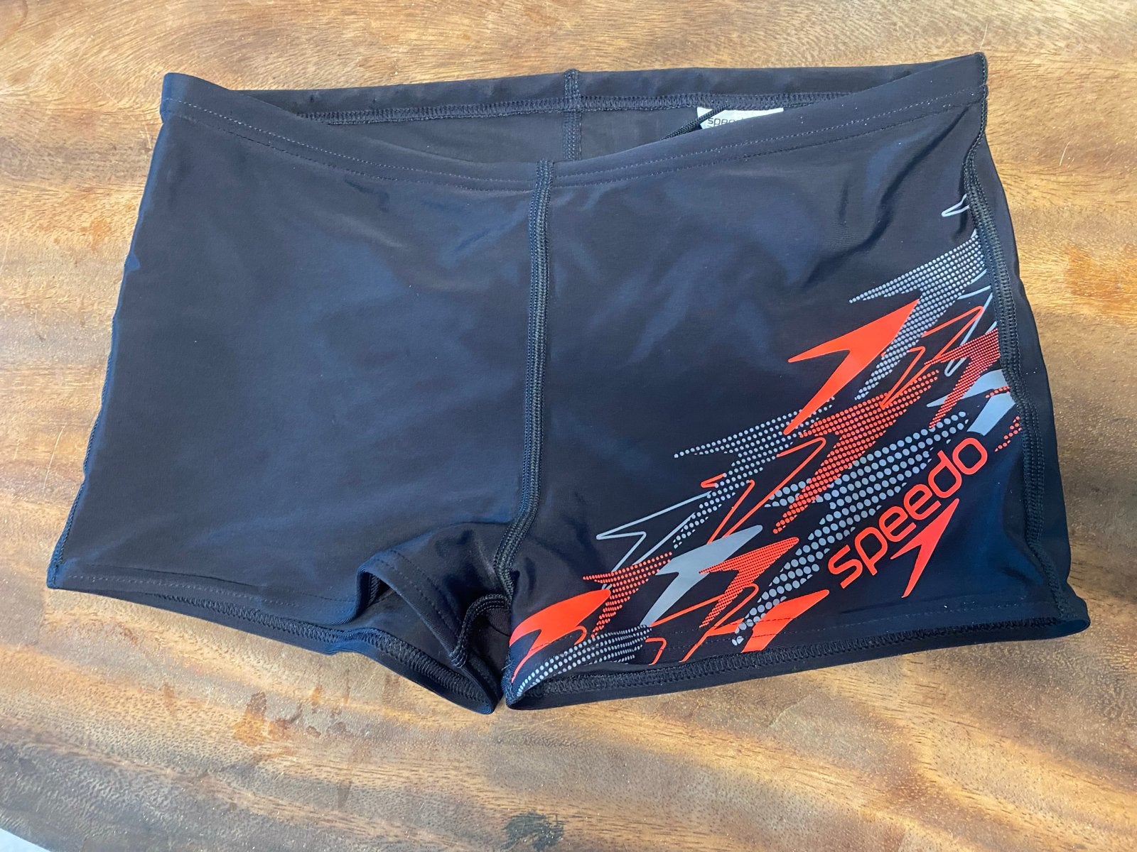 Speedo Zwemshort Zwart met Rode en Grijze Details, Ophalen of Verzenden, Overige maten, Zwart, Zwemshort