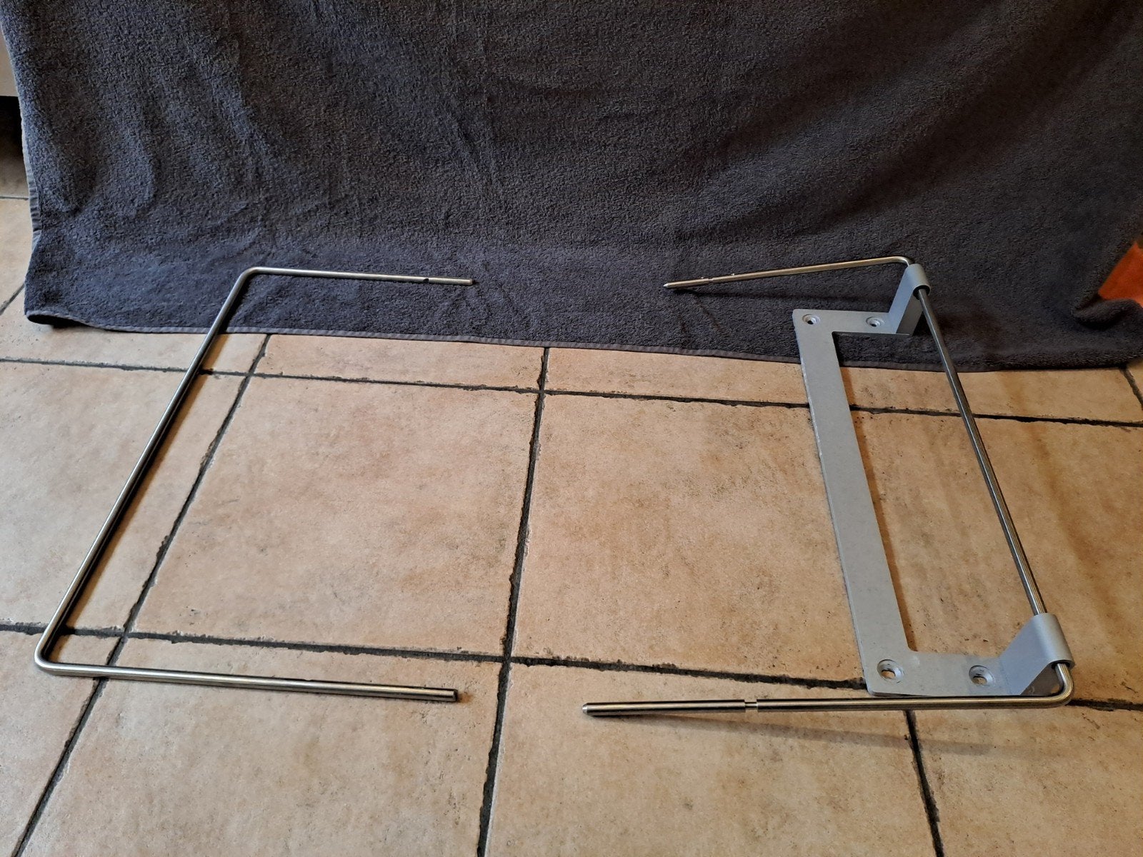 B&O Muurbeugel Beovision V1 32 inch, Audio, Tv en Foto, Ophalen of Verzenden, Gebruikt