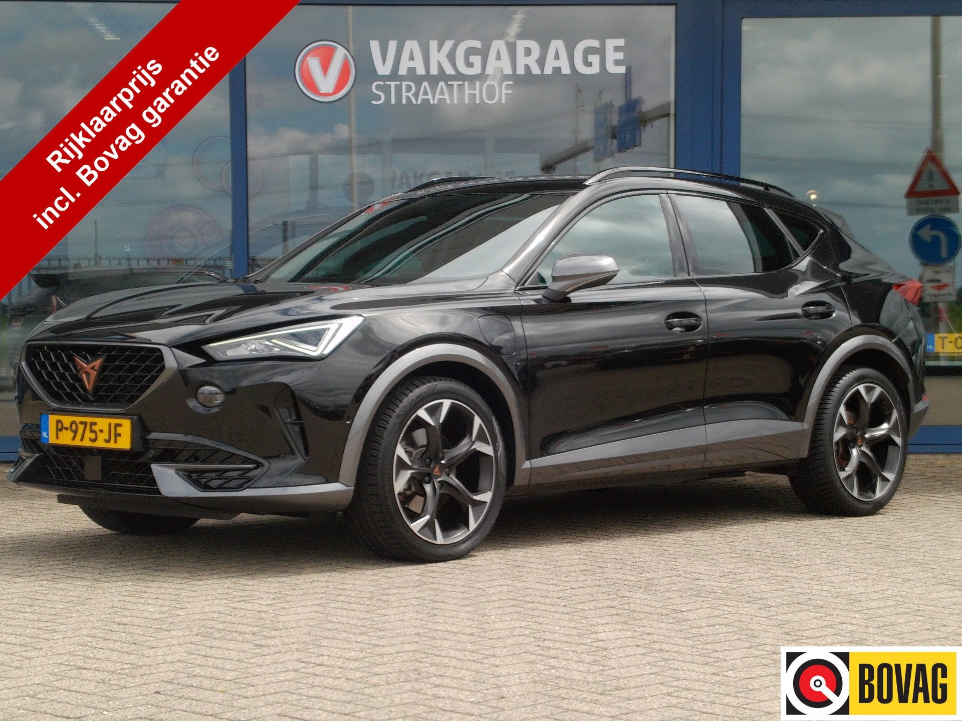 CUPRA Formentor 1.4 e-Hybrid Adrenaline, SOH 92.3 % / Trekha, Gebruikt, 4 cilinders, Zwart, 67 km