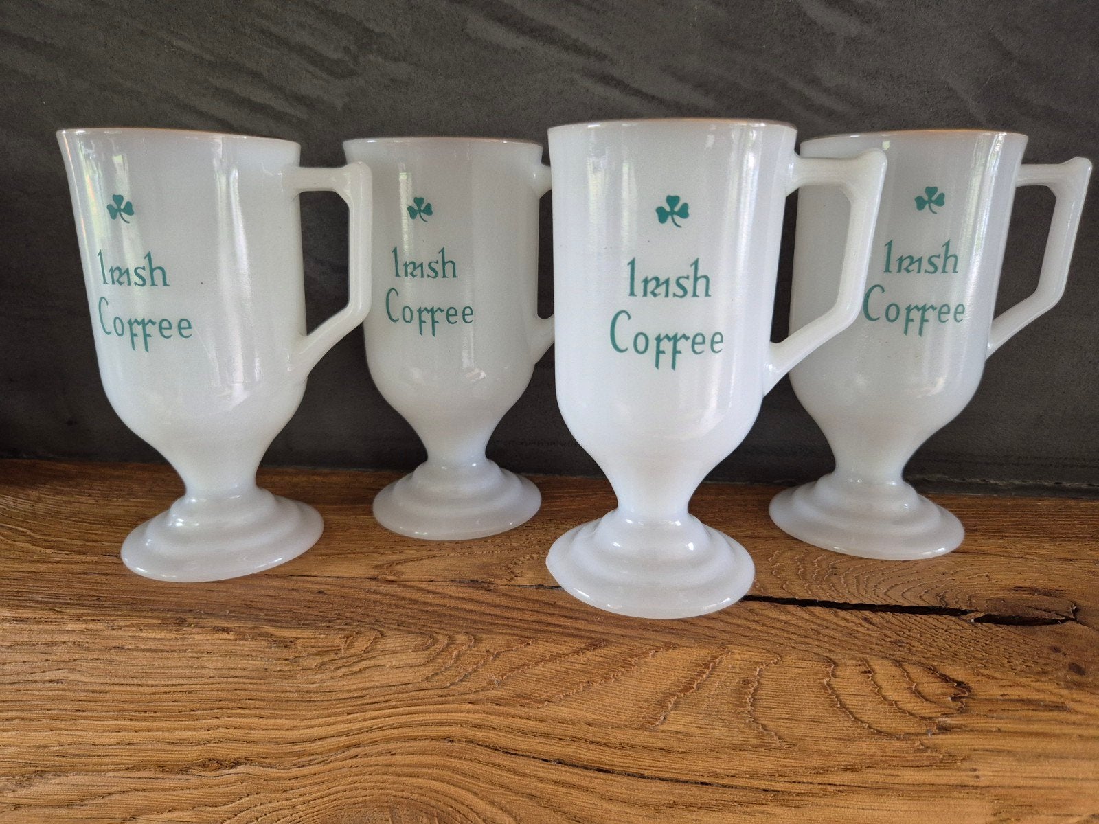 Set van 4 Irish Coffee glazen van melkglas met 'gouden' rand, Verzamelen, Ophalen of Verzenden, Zo goed als nieuw, Overige typen