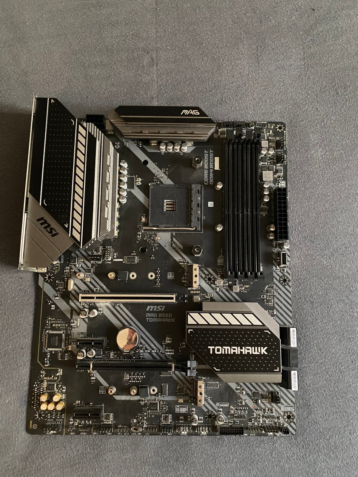 Msi Mag B550 Tomahawk motherboard, Computers en Software, Ophalen of Verzenden, Zo goed als nieuw, AMD, DDR4