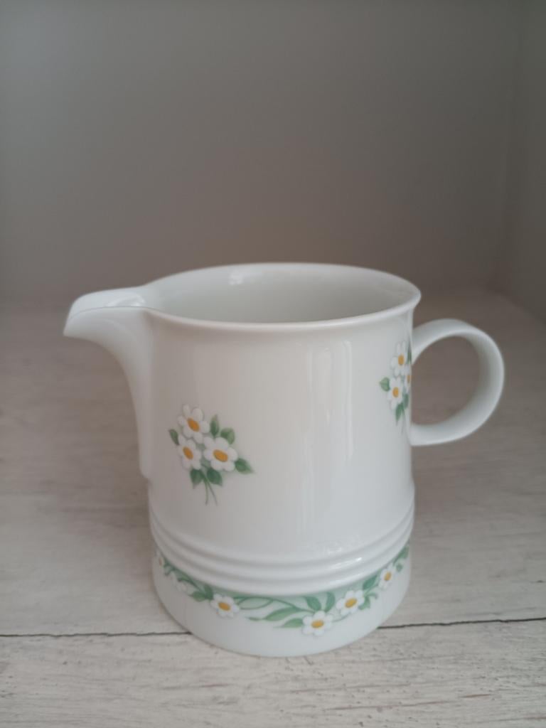 Theepot, melkkan,suikerpot en rechaud FRIESLAND GERMANY, Ophalen of Verzenden, Porselein, Overige stijlen, Overige typen