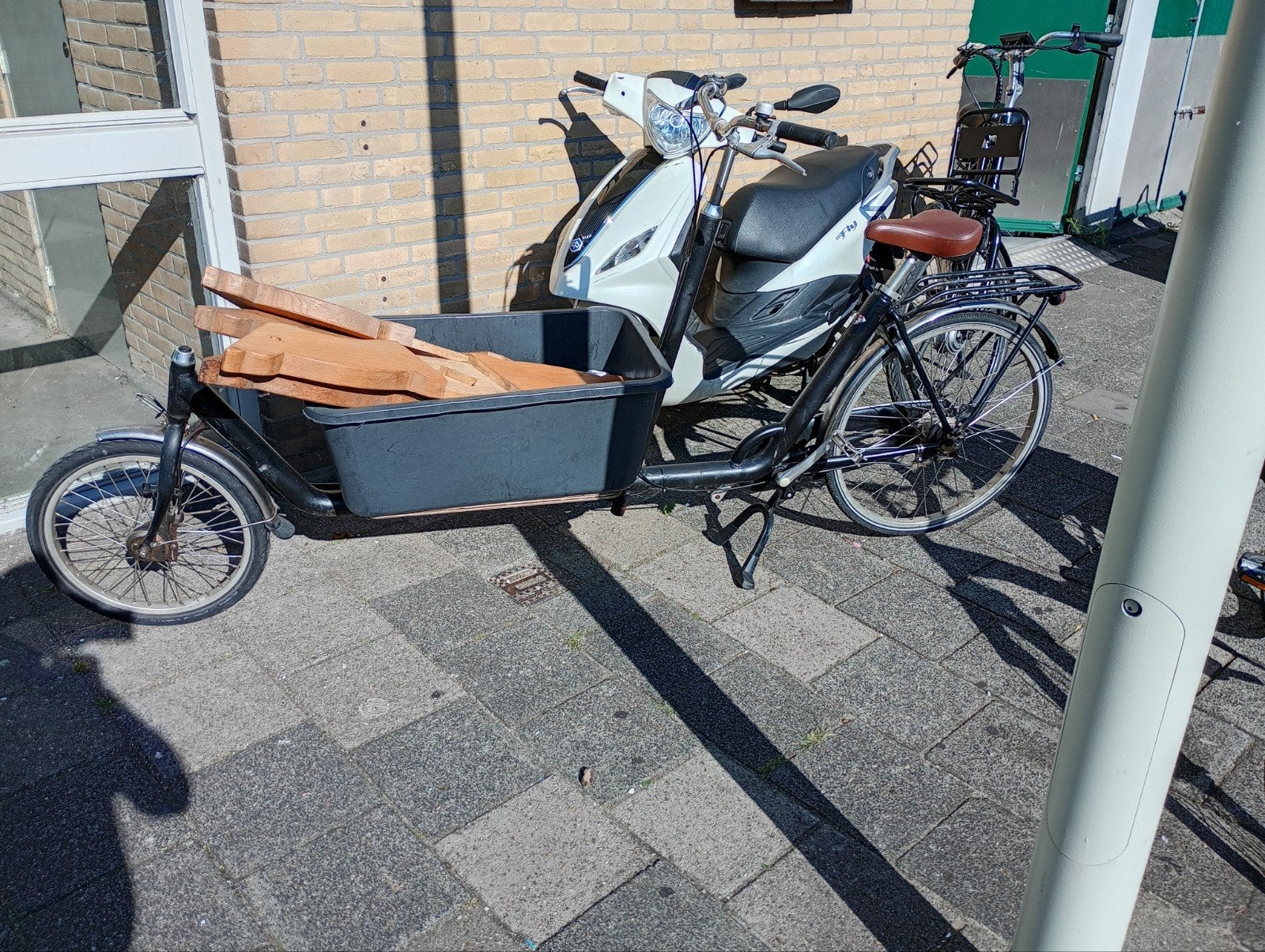 Bakfiets met bak voor goederen of kinderen, Fietsen en Brommers, Fietsen | Bakfietsen, Gebruikt, Goederen, Trommelrem, Ophalen