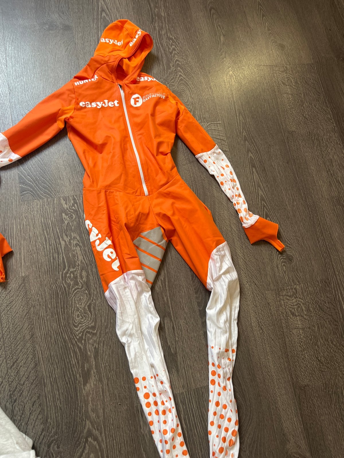 EasyJet Rubber Schaatspak S, Overige typen, Oranje, Ophalen of Verzenden, Gedragen