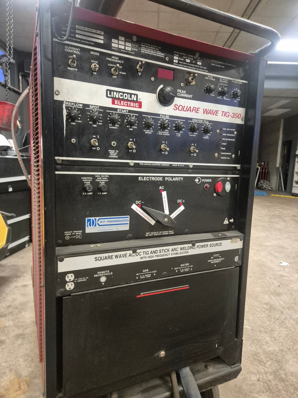 Lincoln Electric Square Wave TIG-350 Lasapparaat, Ophalen, Gebruikt, 250 ampère of meer, Tig