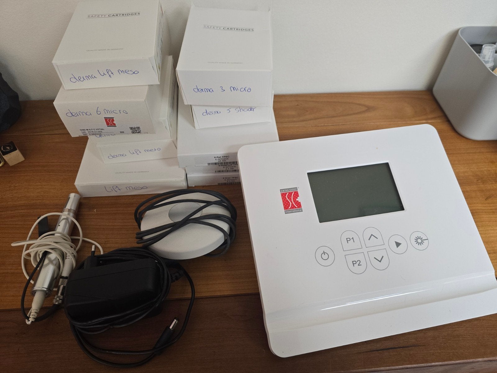 Swiss Color Liner Advanced PMU & Microneedling, Ophalen of Verzenden, Zo goed als nieuw, Gehele gezicht