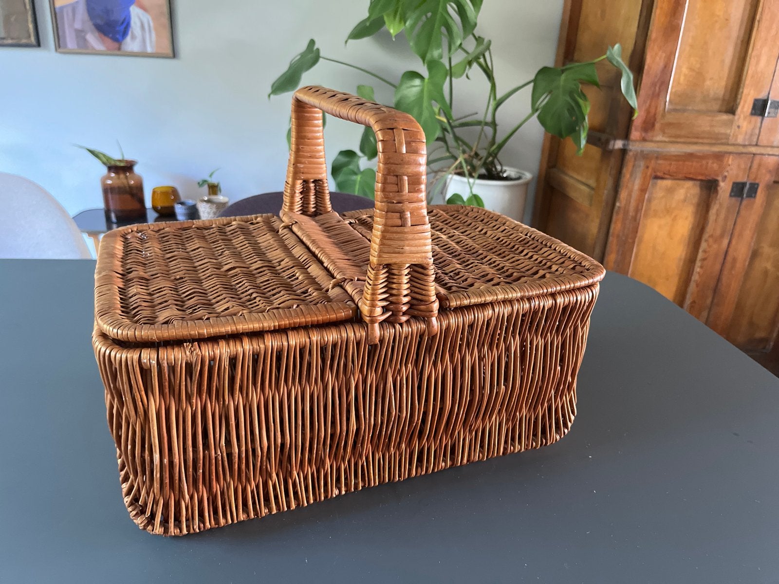 Vintage rieten picknickmand met handvat, Hobby en Vrije tijd, Picknickmanden, Ophalen, Gebruikt