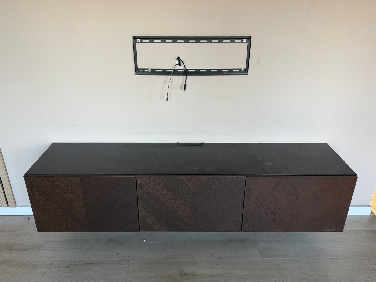Modern zwevend tv-meubel, Huis en Inrichting, Ophalen, 150 tot 200 cm, Zo goed als nieuw, Minder dan 100 cm