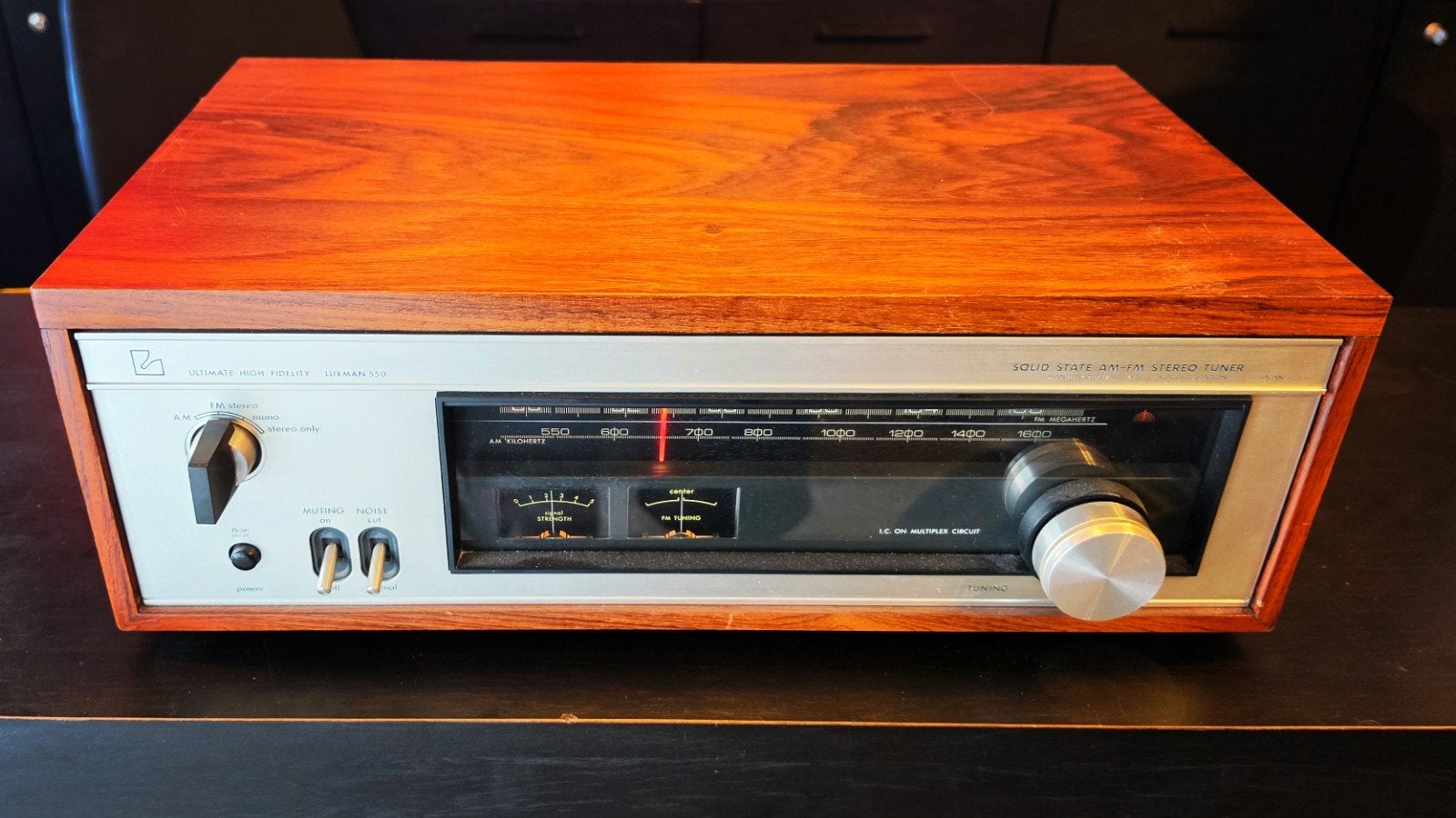 LUXMAN WL 550 • TUNER • GARANTIE • VINTAGE, Luxman 550, Refurbished, Ophalen of Verzenden, Luxman