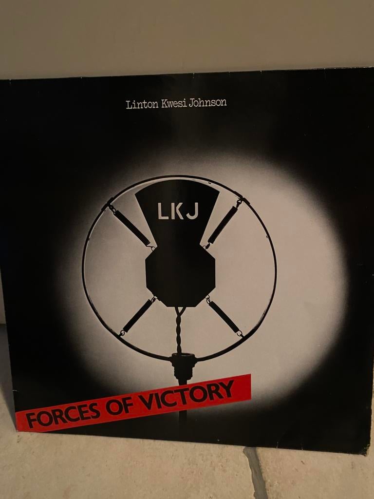 Reggae LP Linton Kwedi Johnson - forces of victory, Cd's en Dvd's, Ophalen of Verzenden, Gebruikt, 12 inch, Disco