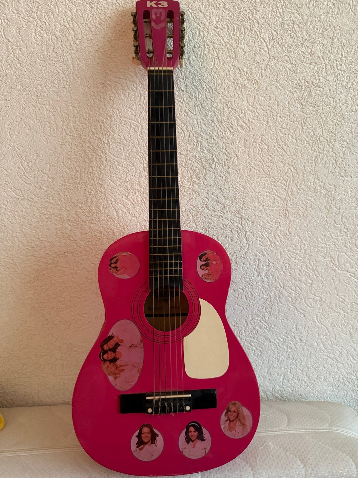 K3 Kindergitaar Roze - Zo goed als nieuw, Ophalen, Zo goed als nieuw, Klassieke of Spaanse gitaar