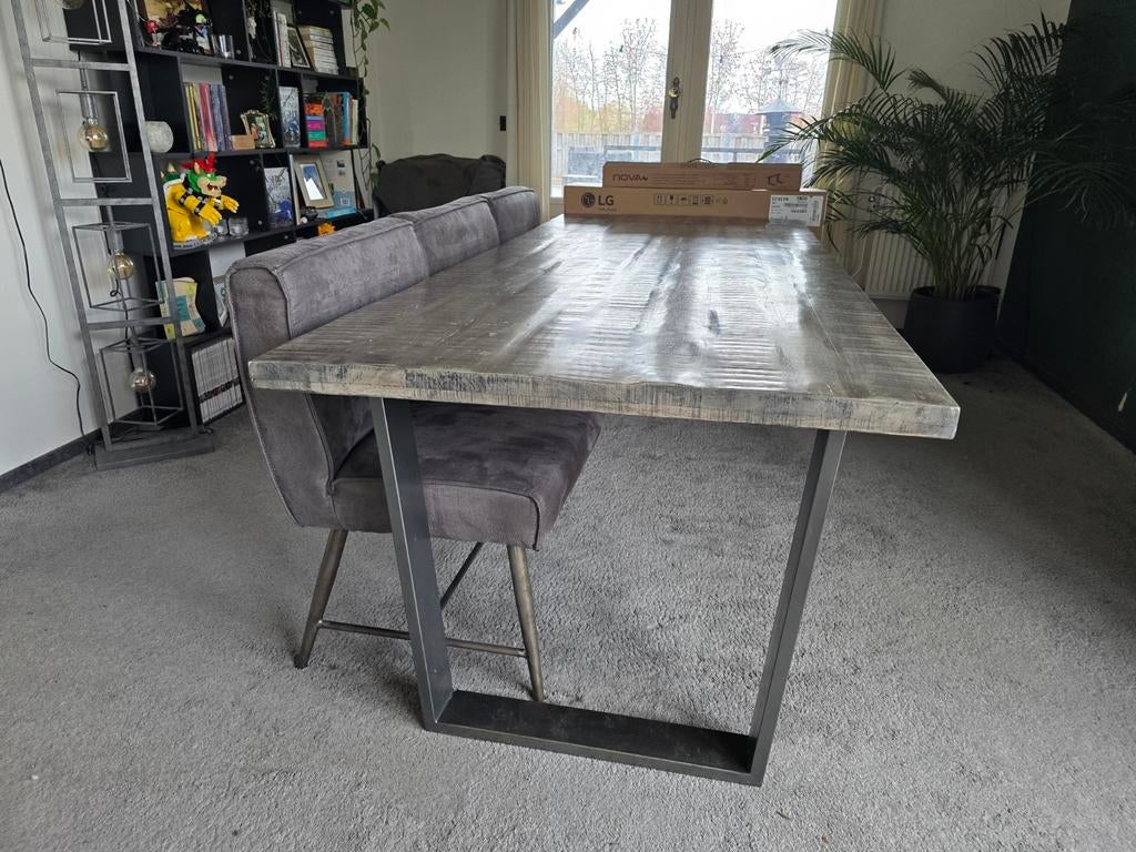 Eettafel, stalen onderstel, 6 persoons, industrieel, Industrieel, robuust, modern, 200 cm of meer, 50 tot 100 cm, Zo goed als nieuw