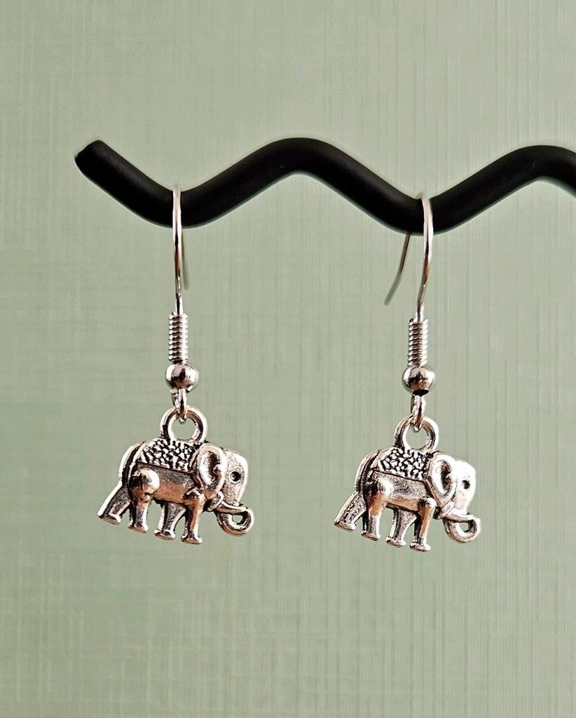Olifant oorbellen, Ophalen of Verzenden, Nieuw, Overige kleuren, Overige materialen