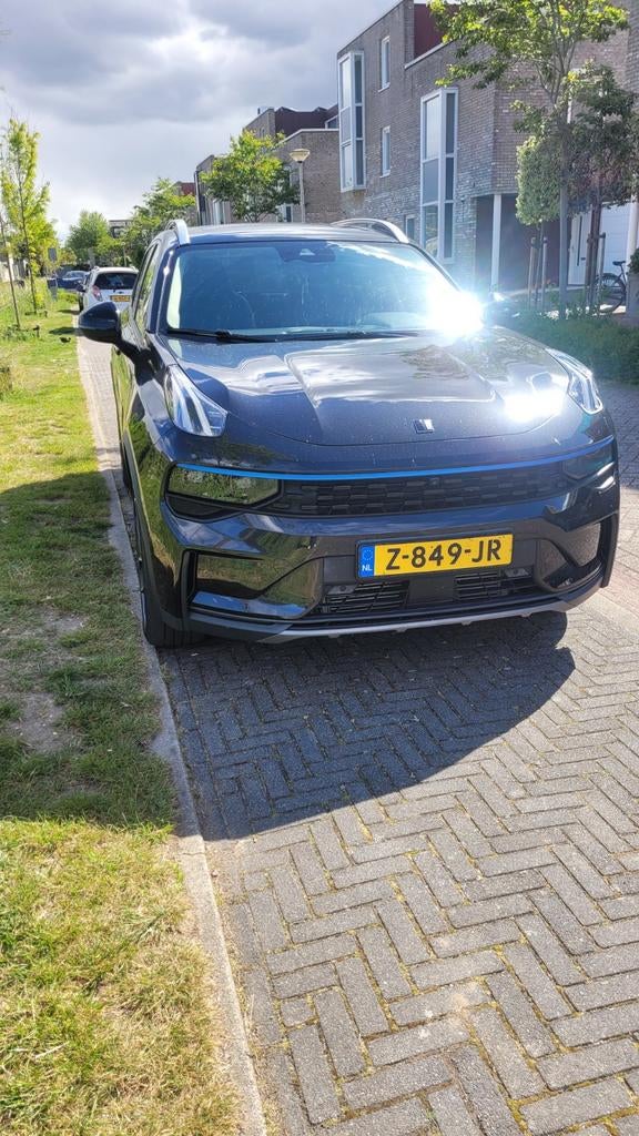 Link en Co, Auto's, Lynk & Co, Zwart, Leder en Stof, Zwart, 3 cilinders