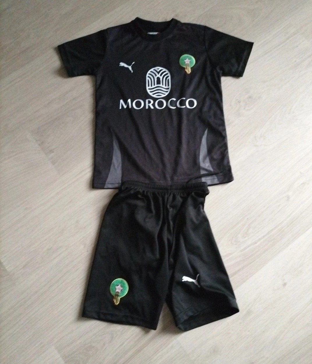 maroc tenue 140, Sport en Fitness, Maat XS of kleiner, Ophalen of Verzenden, Nieuw, Set
