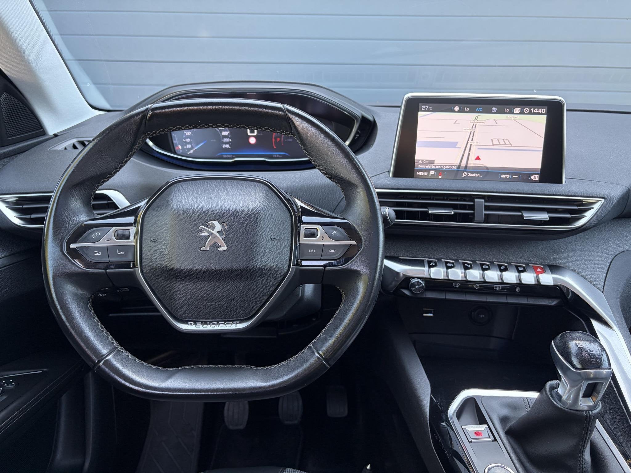 Peugeot 3008 1.2 PureTech Allure Distributieriem vv in 2025, Auto's, Dealer onderhouden, Gebruikt, Euro 6, 1199 cc