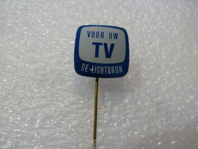 Vintage speldje "Voor uw TV De Lichtbron", Ophalen of Verzenden, Gebruikt, Overige onderwerpen, Speldje of Pin