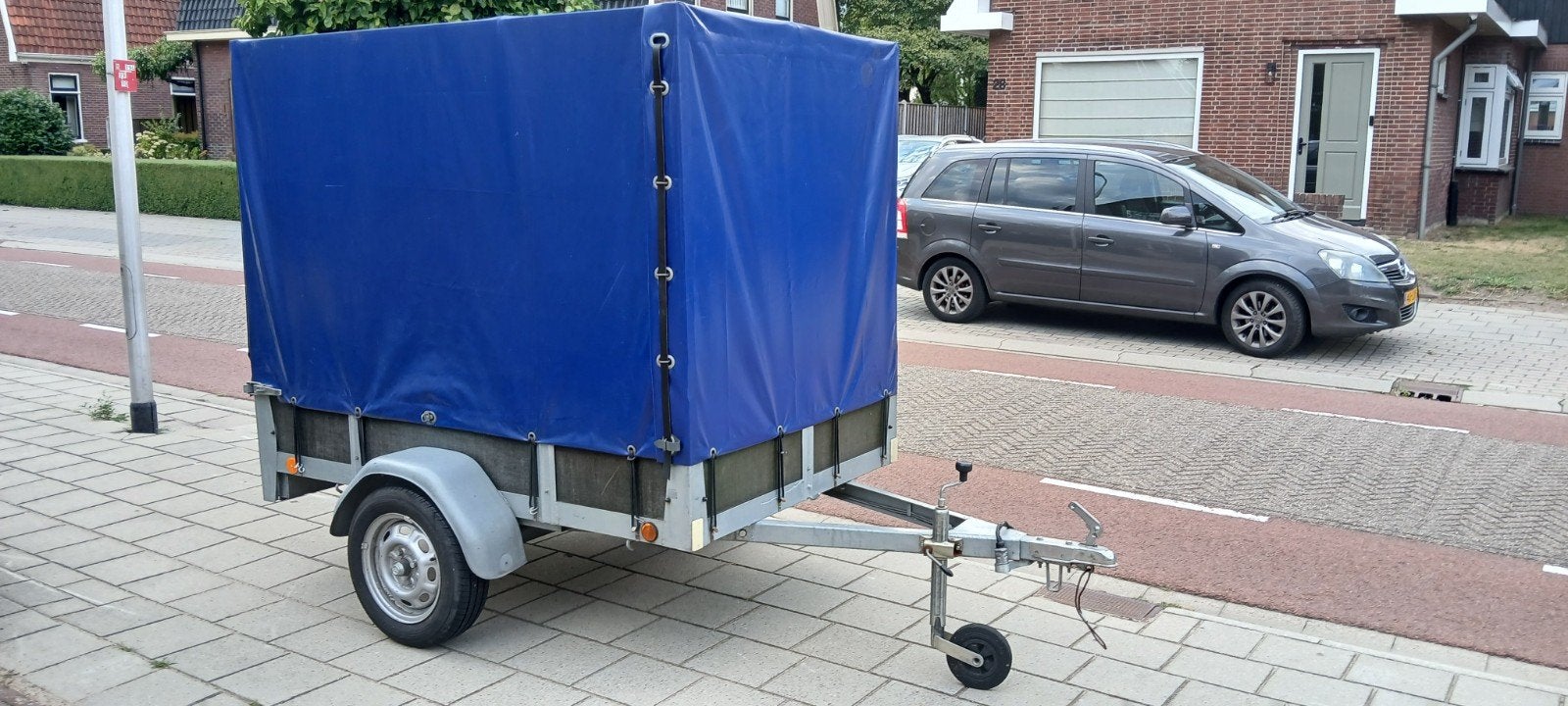 zgoh huifaanhanger, gesloten aanhanger, dichte aanhangwagen, Ophalen