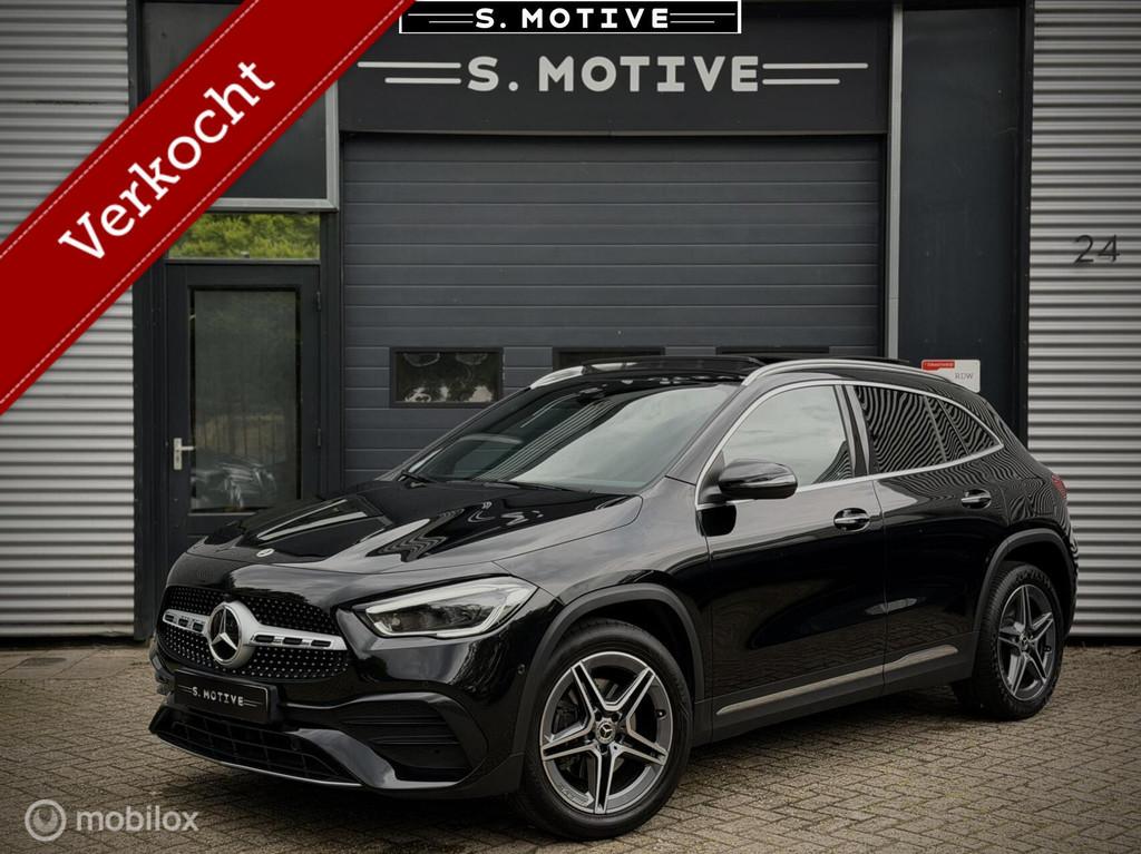 Mercedes GLA-klasse 250 e AMG Line. Pano Dealer, Memory, 1ei, Gebruikt, Zwart, Zwart, 218 pk