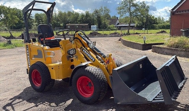 Shovel huren | Knikmops 130, 170 & 180 | Friesland, Ophalen, Wiellader of Shovel