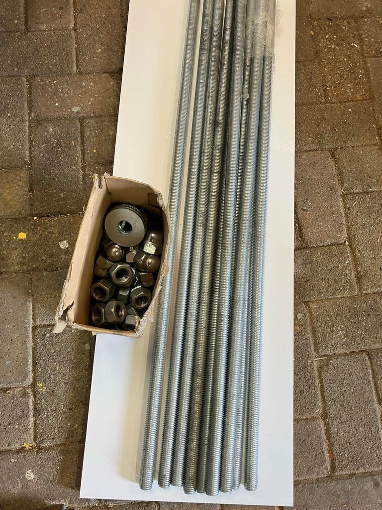 Draadstangen M24, 1 meter 10 st eventueel met moeren, Ophalen, Gebruikt, 250 mm of meer, Overige typen