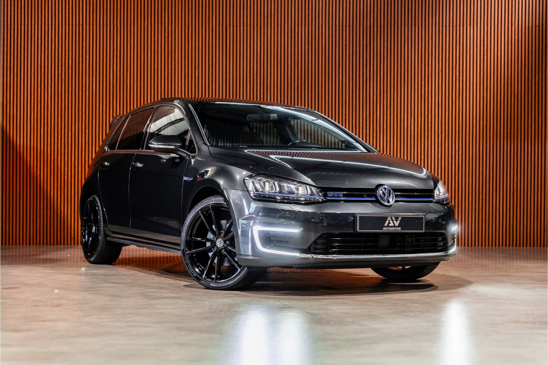 Volkswagen Golf 1.4 TSI GTE | Panorama | ACC | LED Koplampen, Gebruikt, Euro 6, 4 cilinders, Leder