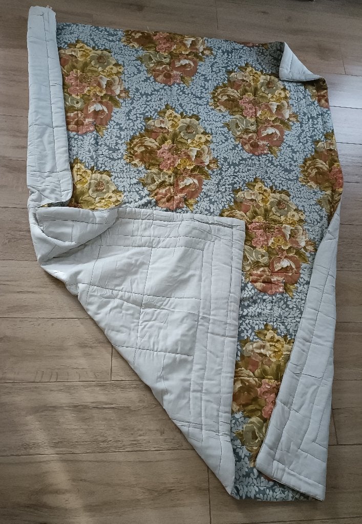 Vintage sprei deken in roze bruin bloemen print 190 x 150 cm, Ophalen of Verzenden, Gebruikt, Tweepersoons, Deken of Dekbed