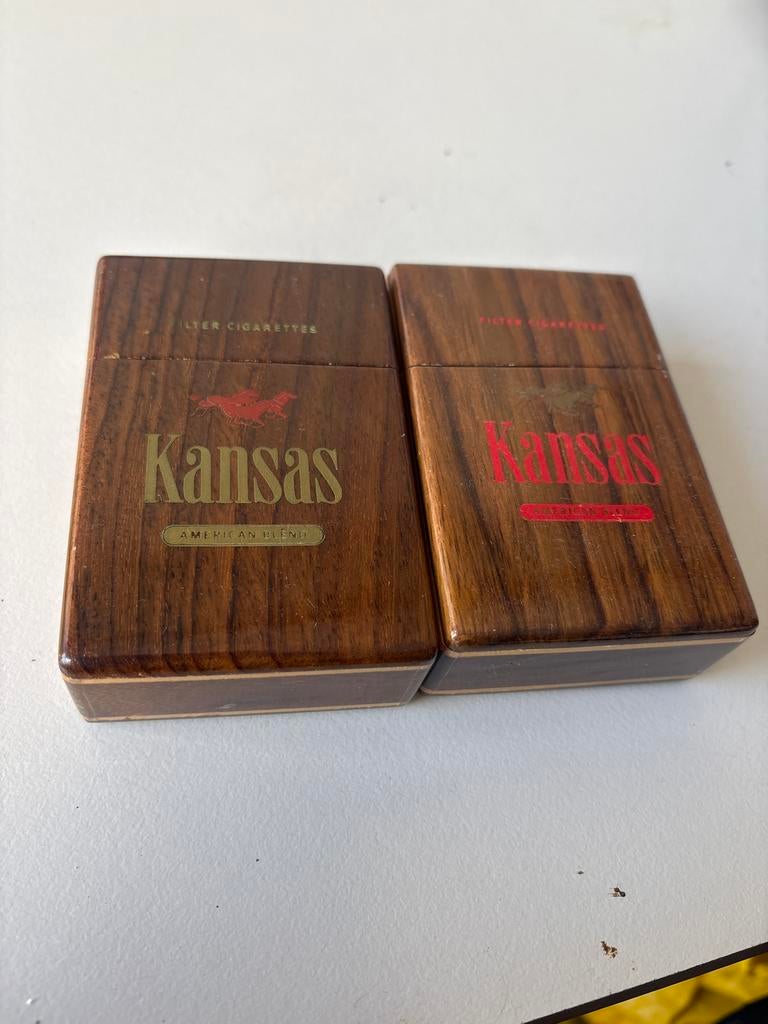 Vintage Kansas sigarettendoosjes - Houten design, Ophalen of Verzenden, Gebruikt, Tabaksdoos of Verpakking